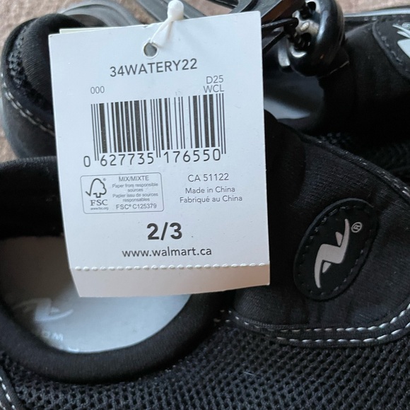 New water shoes 2/3 - Picture 5 of 5